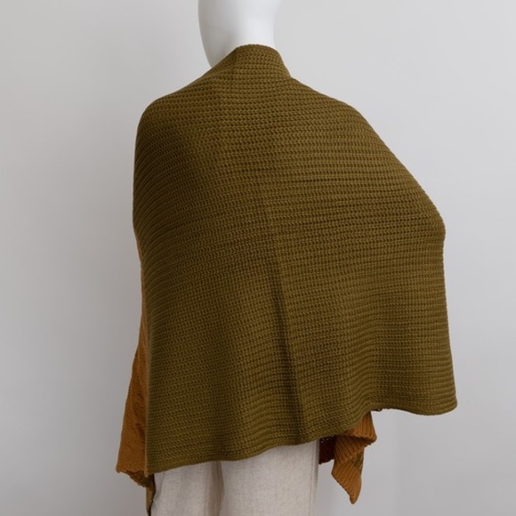 017  Cozy Color Block Knit Pockets Poncho Cardigan - Picture 10 of 10